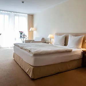 4* Hotel Weinhaus Messerschmitt